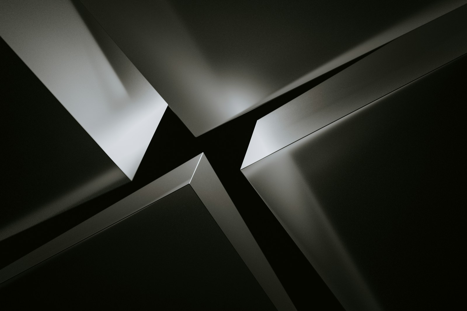 Angular planes converging under directional light